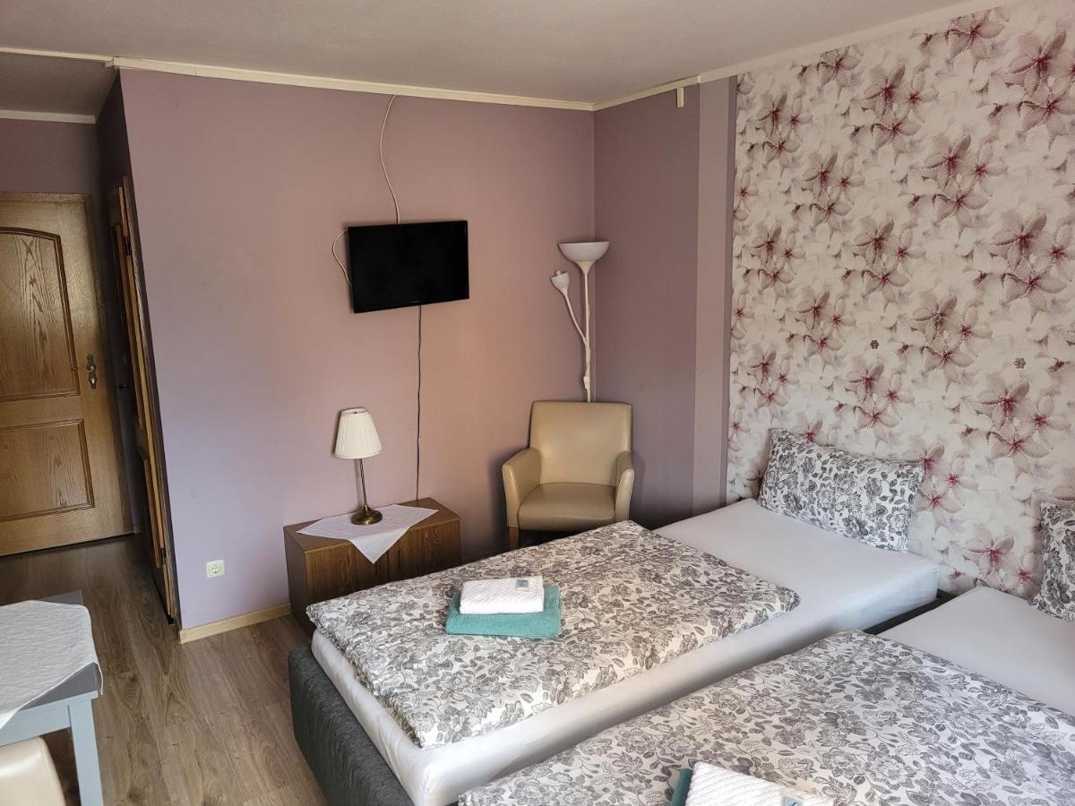 Hotel Und Pension Al Dente Nunchritz Εξωτερικό φωτογραφία